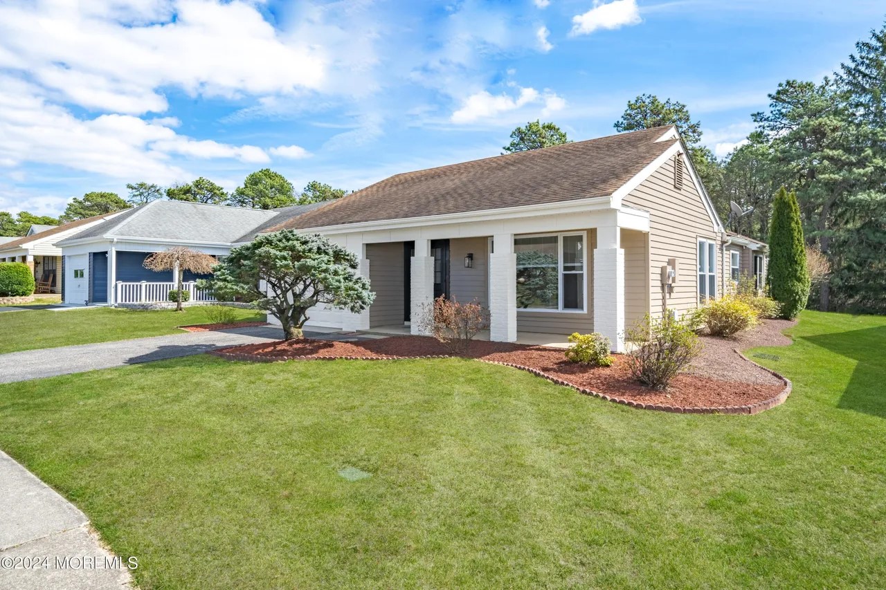 36 Flintshire Terr Exterior (Large)