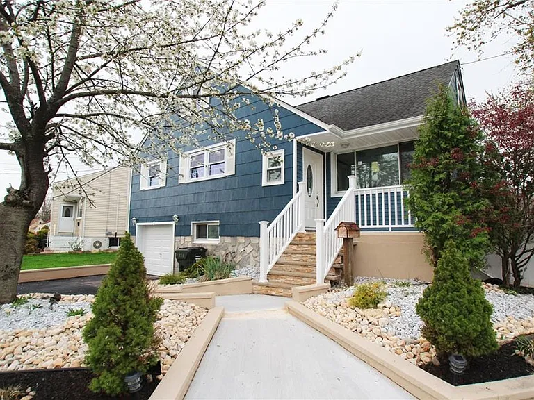 108 Hearthstone After Exterior